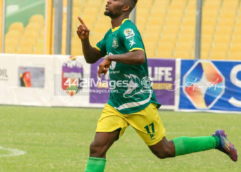 Hearts of Oak eye Isaac Mintah amid Asante Kotoko interest