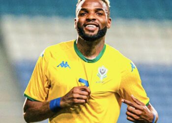 Gabon striker Aaron Boupendza dies after tragic fall from 11th floor in China