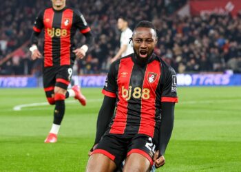 Antoine Semenyo scores to power Bournemouth to victory over Fulham