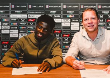 Young Ghanaian star Nana Gyamfi celebrates move to FC Utrecht