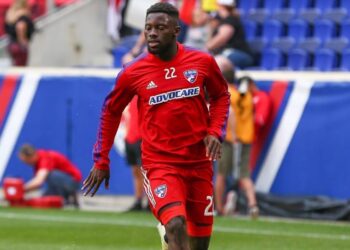 Ghanaian defender Ema Twumasi joins Piast Gliwice