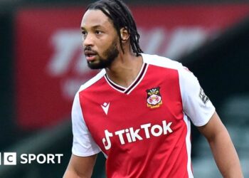 Tommy Widdrington hails return of Kwame Thomas to Aldershot Town