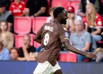 Tyrone Owusu scores as Telstar stun PSV Eindhoven