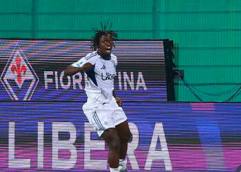 Jayden Addai scores debut Serie A goal to secure late win for Como at Fiorentina