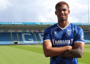 Travis Akomeah joins Gillingham